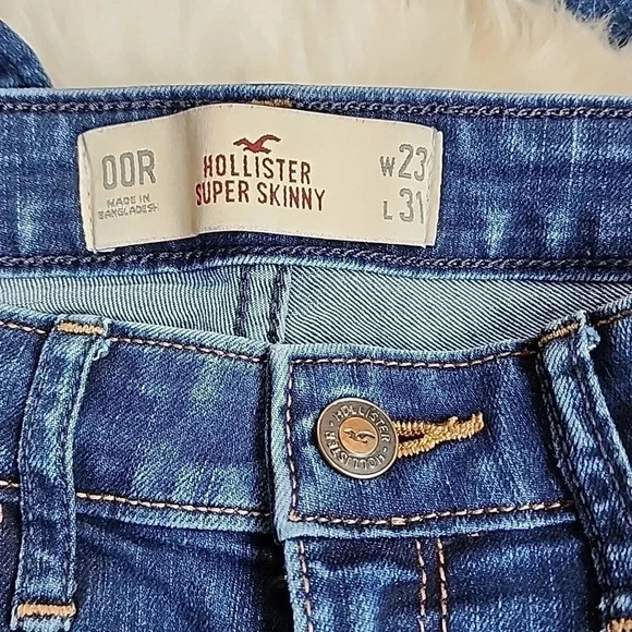 Hollister Super Skinny - Picture 2 of 3